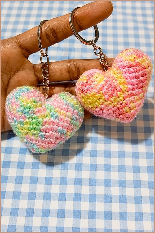 Copy of Crochet Heart Keychain Free Amigurumi Pattern 5