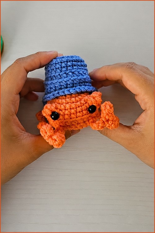 Copy of Crochet Hermit Crab Free Amigurumi Pattern 5