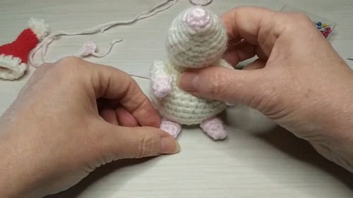 Free CROCHET Amigurumi Christmas Mouse 3