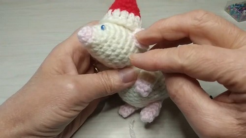 Free CROCHET Amigurumi Christmas Mouse 4