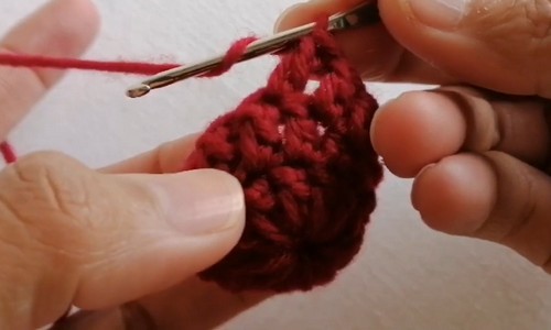 Free Amiguruni Crochet Christmas Witch Hat 1