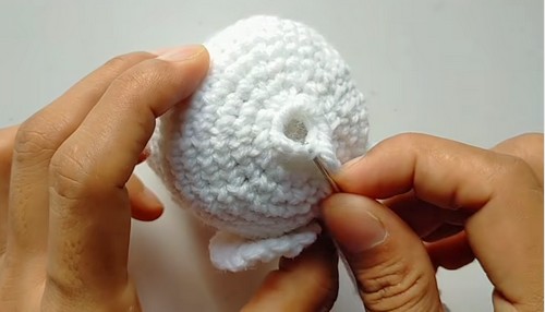 Free Amigurumi Crochet christmas owl Pattern For Beginners 3